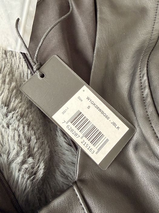 Нова черна еко кожена рокля GUESS размер S оригинална