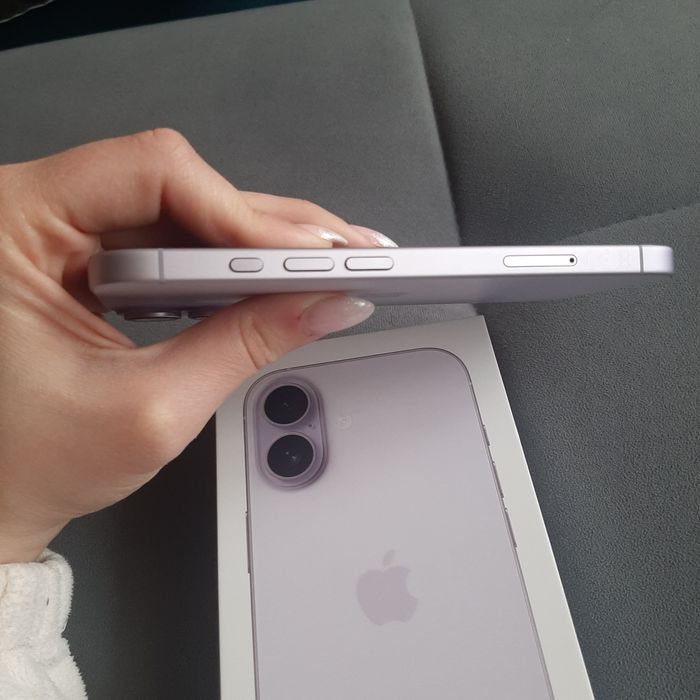 iPhone 17 лилав, с гаранция