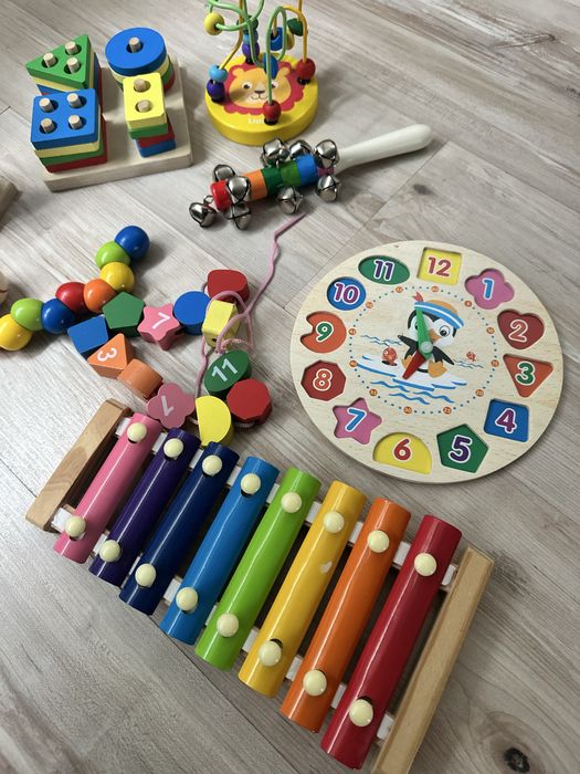 Дървени играчки за деца 0-3 г.