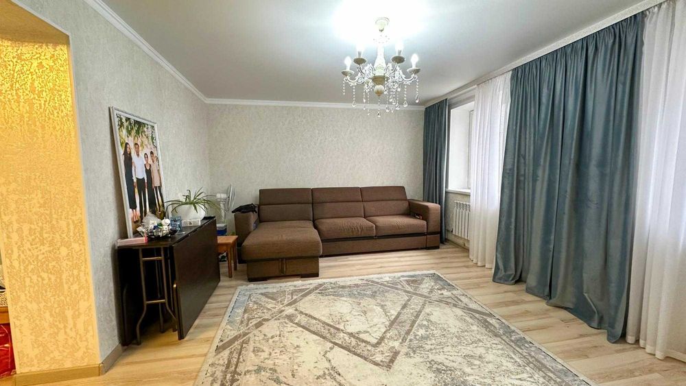 Продам зх комнатную квартиру.