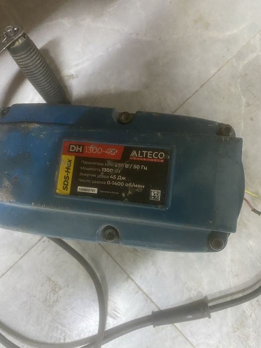 Отбойный молоток ALTECO DH 1300-45