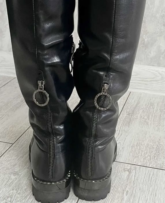 Продам зимние высокие сапоги