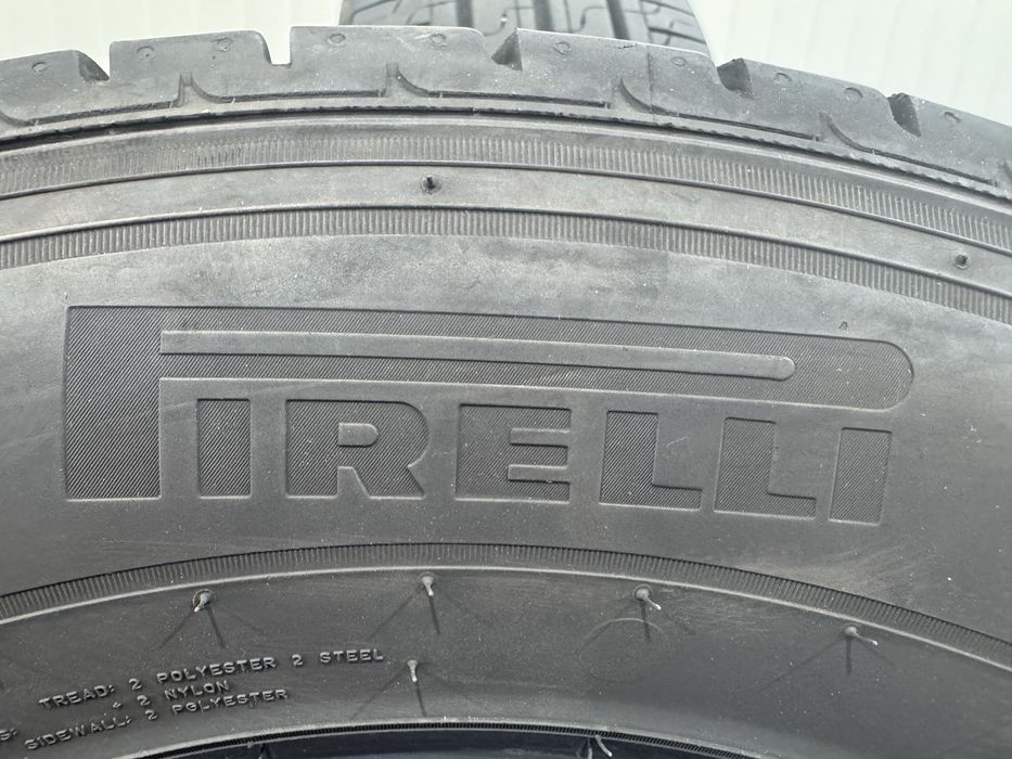 Гуми за бус 235 65 16C Pirelli