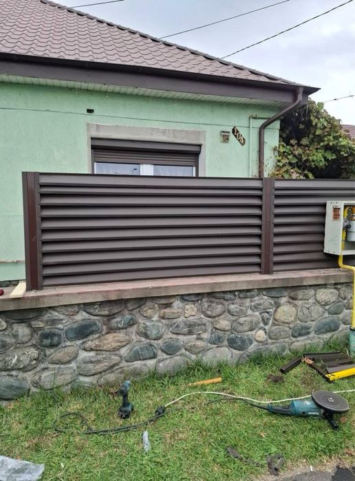 Construim garduri și porți