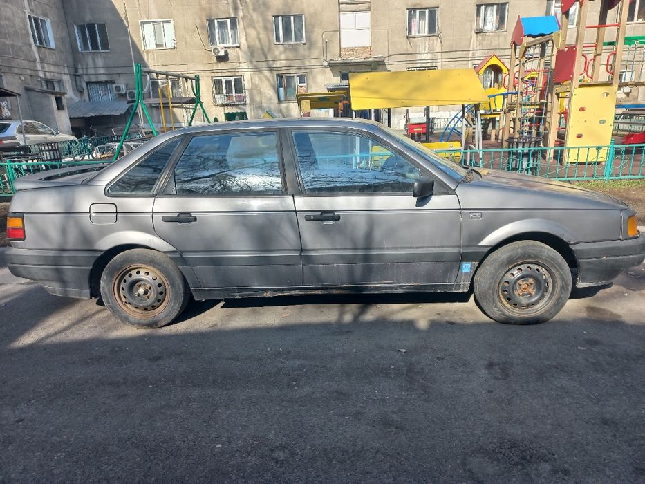 Продам Volkswagen Passat b3 седан