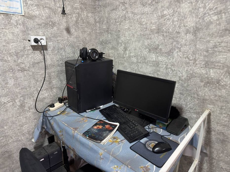 Kampyuterlar sotilada 21 ta kamplek johozlari bn sotiladi