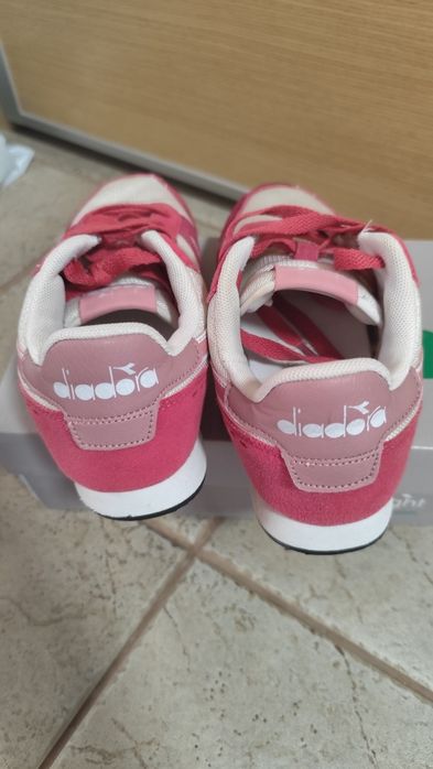 Дамски маратонки Diadora Simple run GS, номер 36.5