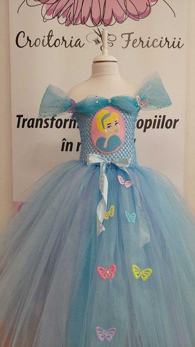 Rochita serbare Carnaval Printesa Cenusareasa poveste cadou carnaval