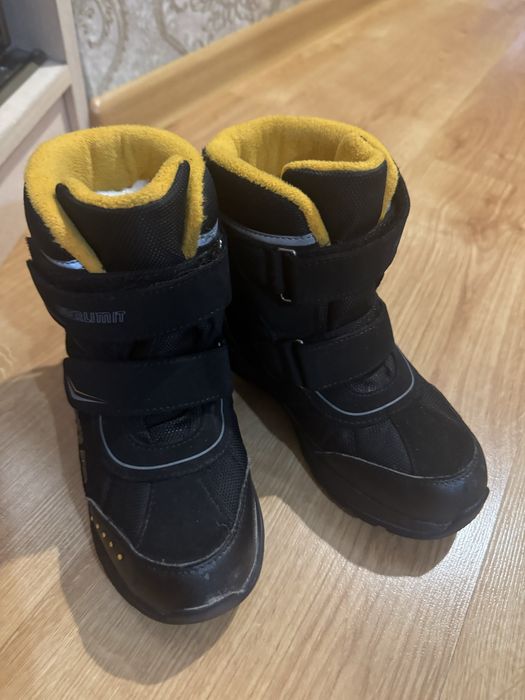 Зимние ботинки Kapika  в хорошем состоянии