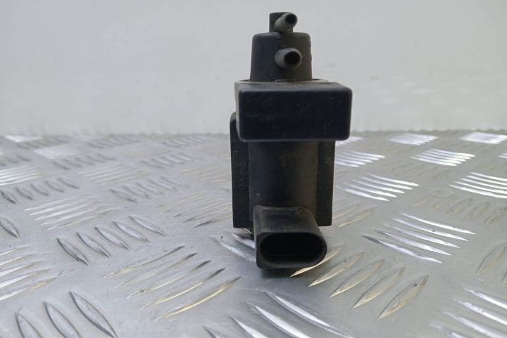 Electrovalva vacuum 4F0906628 Audi A4 B6