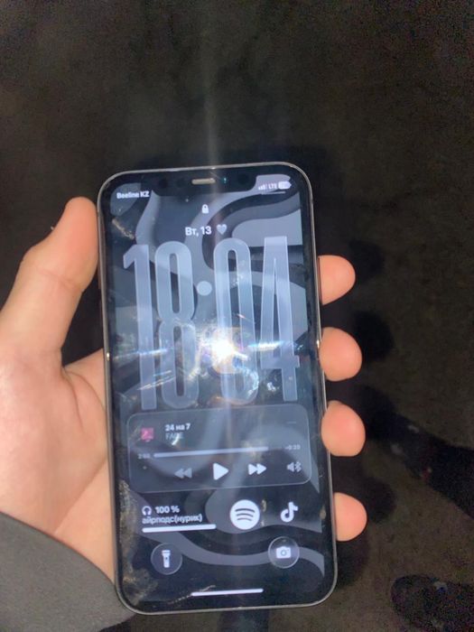 Iphone 11 коробка есть