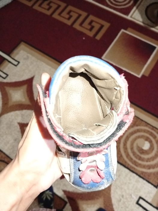 Ortopedik oyoq kiyim razmeri 20 charmdan tayyorlangan sifati zoʻr