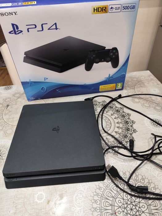 Play station 4 slim 500 GB