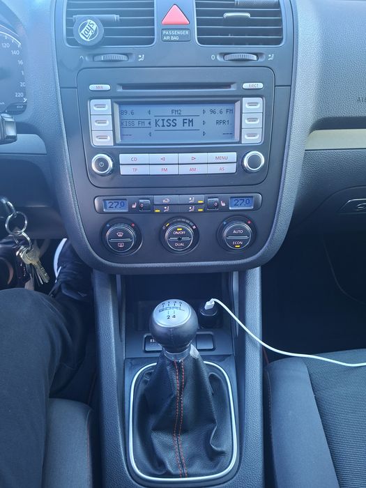 VOLKSWAGEN Golf 2006 — imagine 5