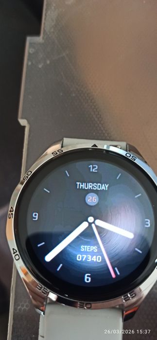 Смарт часовник с две верижки