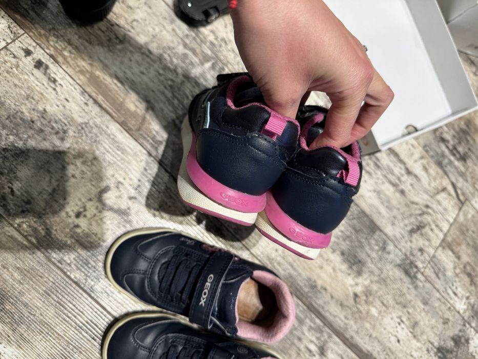 Lot adidasi sandale Geox fetite marime 25, 26, 27