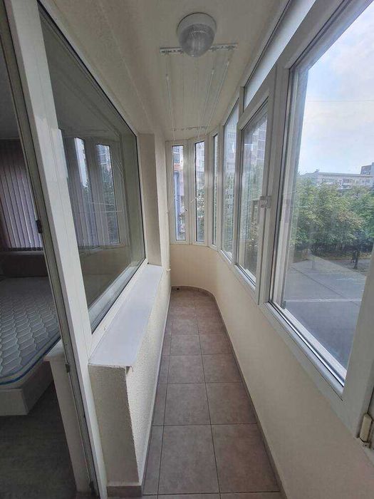 Дава се под наем Тристаен апартамент в Бургас, Братя Миладинови - 83 кв.м за 612 € - Снимка #6