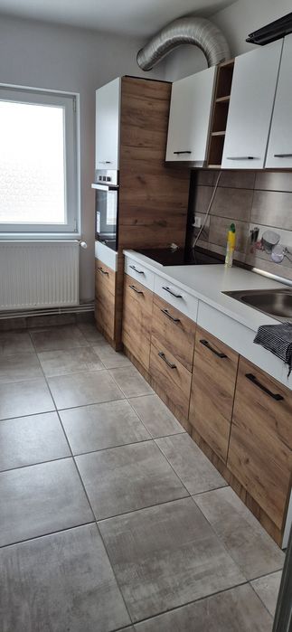 Închiriez apartament 2 camere