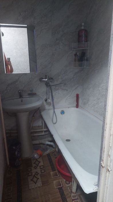 Двухкомнатная Квартира, Смежнораздельная