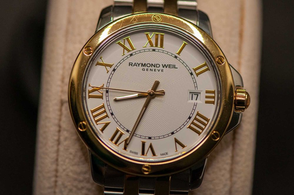 Мъжки швейцарски часовник - Raymond Weil Tango 5591