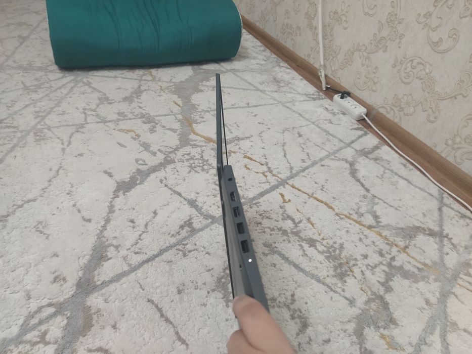 Продам ноутбук Lenovo