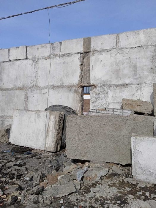 Блоки, чемоданы, то что на фото