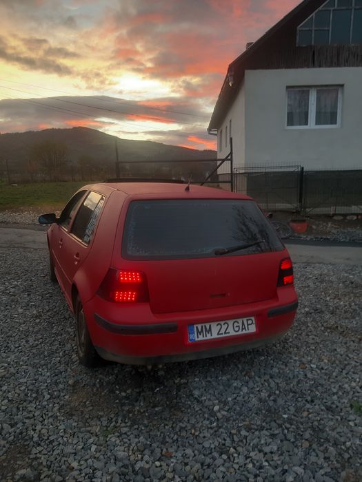 Volkswagen Golf benzină, 1.000 € — imagine 2