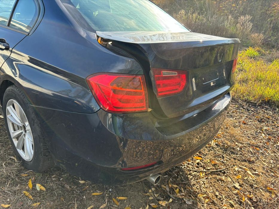 Dezmembrez BMW F30  316D cod culoare A89