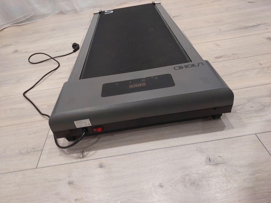 Продам беговую дорожку