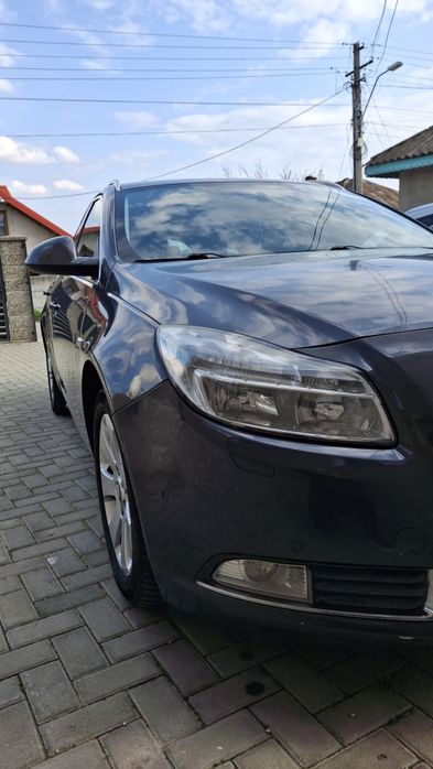 Vând Opel insignia 2.0 diesel