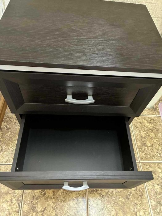 НОЩНО шкафче с 3 чекмеджета