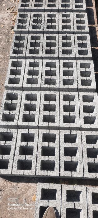 Шлакаблок сатилади