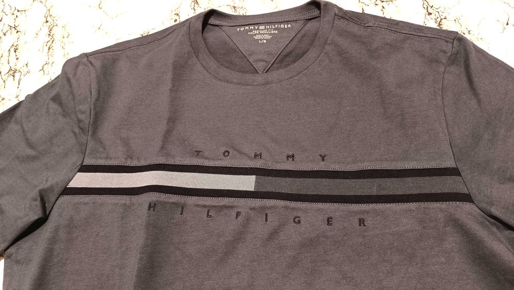 Tricou bărbătesc Tommy Hilfiger