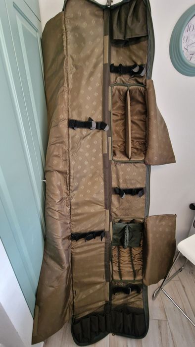 Vand husa lansete si accesorii pescuit