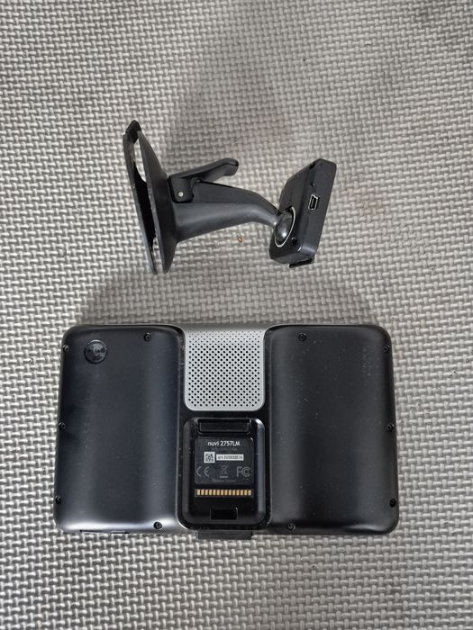 GARMIN 7инча Nuvi2757LM / Dezl 2757