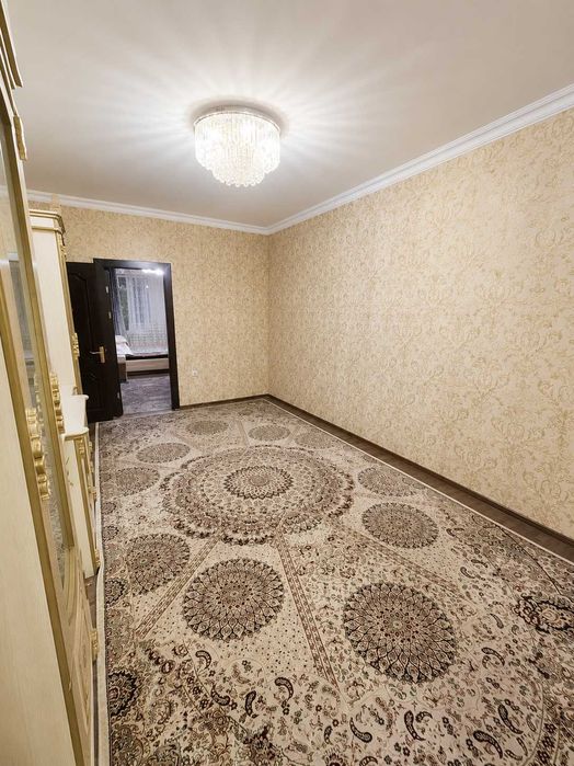 20-D kvartalda evro kvartira qizlarga bez maklera Olmazor metro yaqin