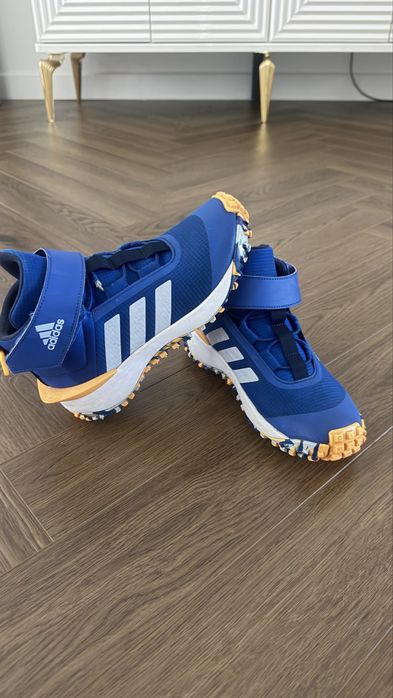 Обувь на мальчика Adidas