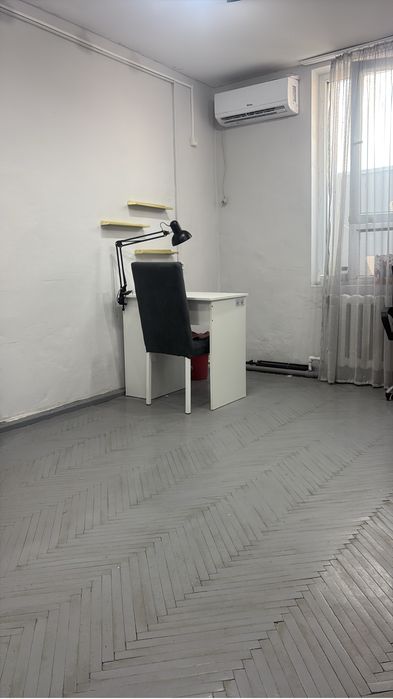 Продам манекюрный стол