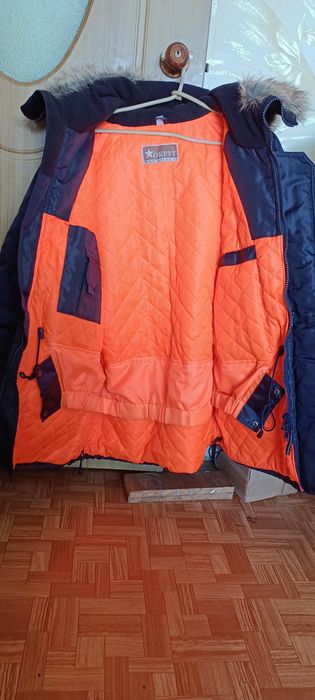 Продам куртку зимнюю