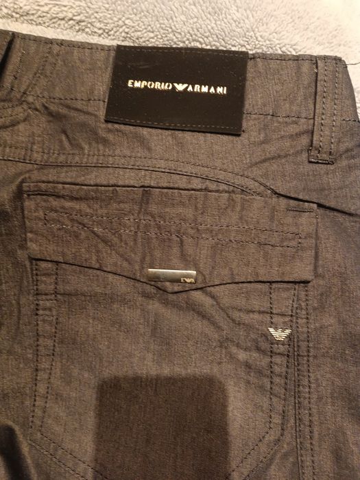 Мъжки панталон Armani.