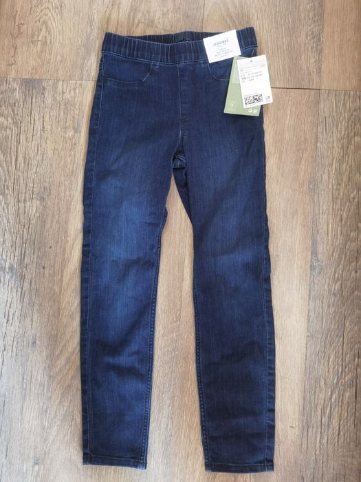 Нови блузка и джегингс H&M