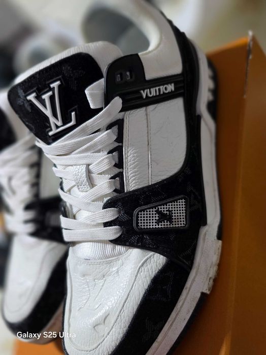 Обувки Louis Vuitton 44/45 много запазени