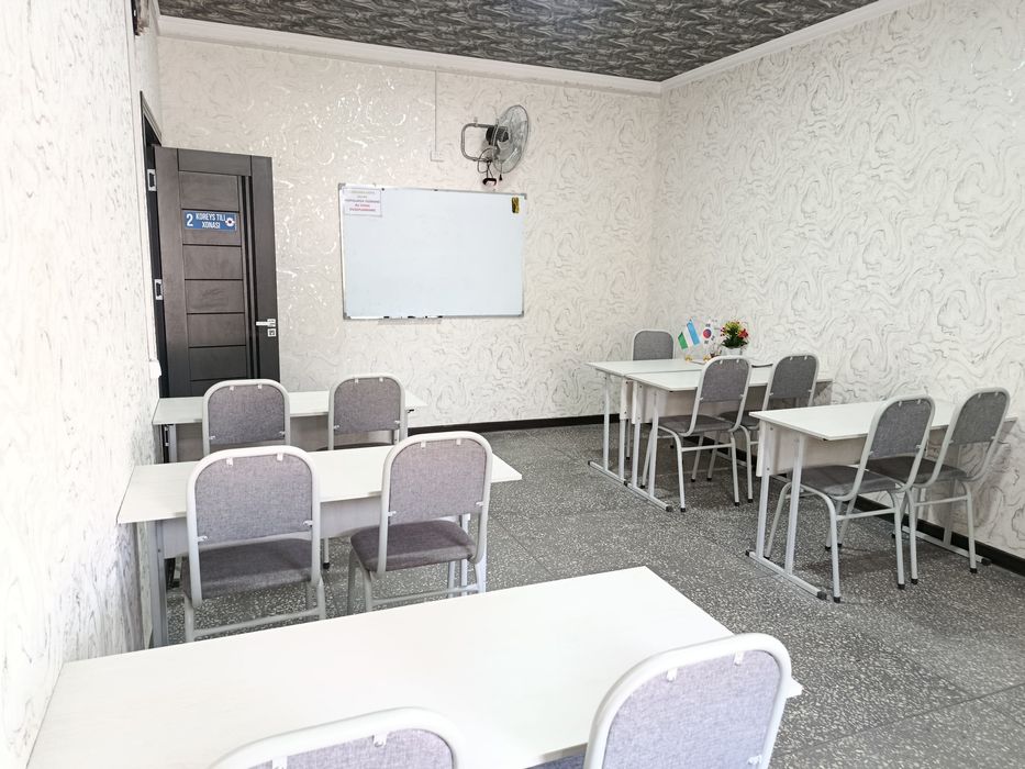 Парта стуллари билан бирга