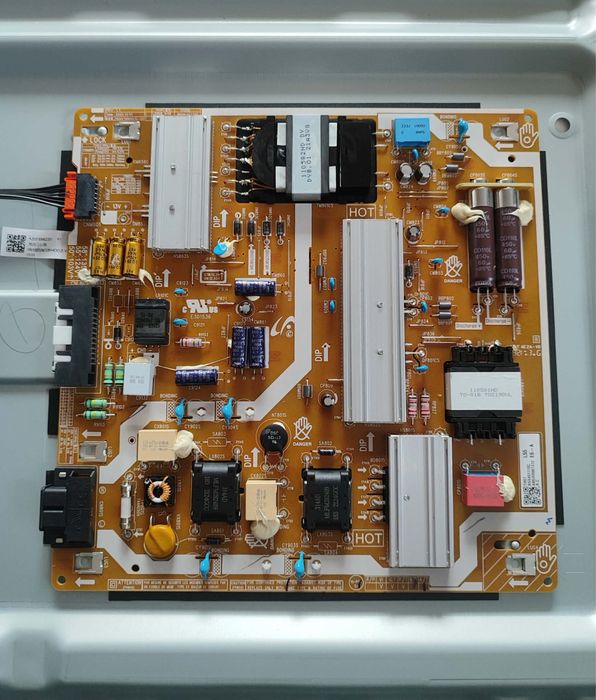 Main board BN94-17511A / BN41-02844 от TV SAMSUNG UE55AU9072U на части