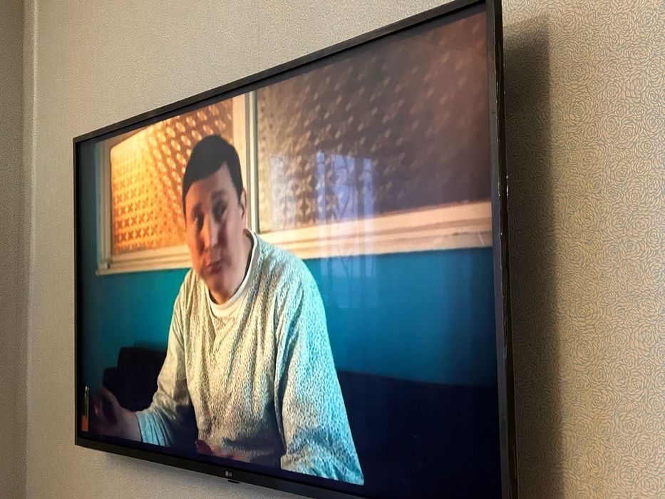 Продам телевизор