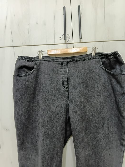 Еластични дънки 54 размер