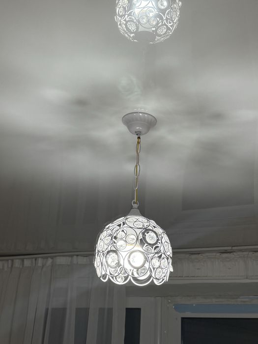 Люстры разные в хорошем сост