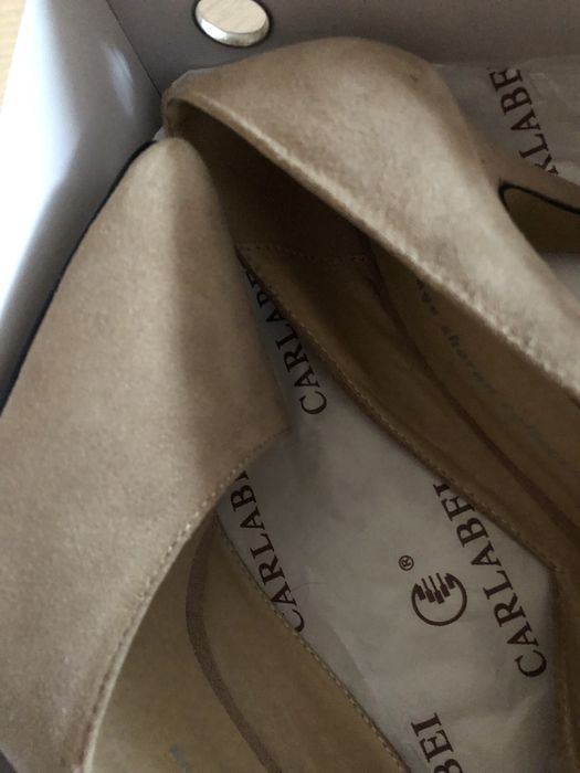 Бежевые туфли 38р