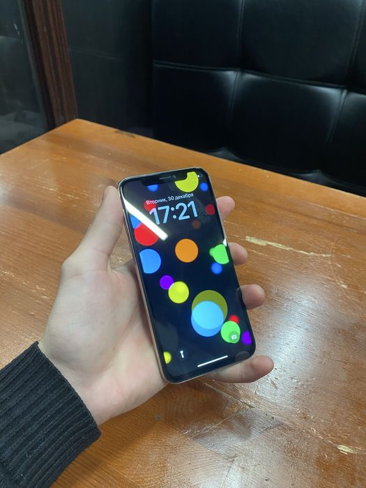 продам айфон Х 256гб