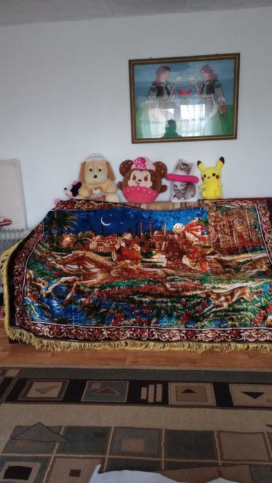 Carpeta "Rapirea din Serai" adusa din Libia, culori vibrante si superb